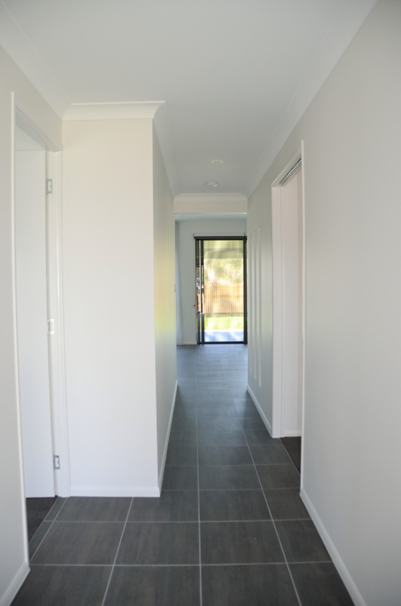 Grady Homes · 240sqm corner block house in Elliot Springs