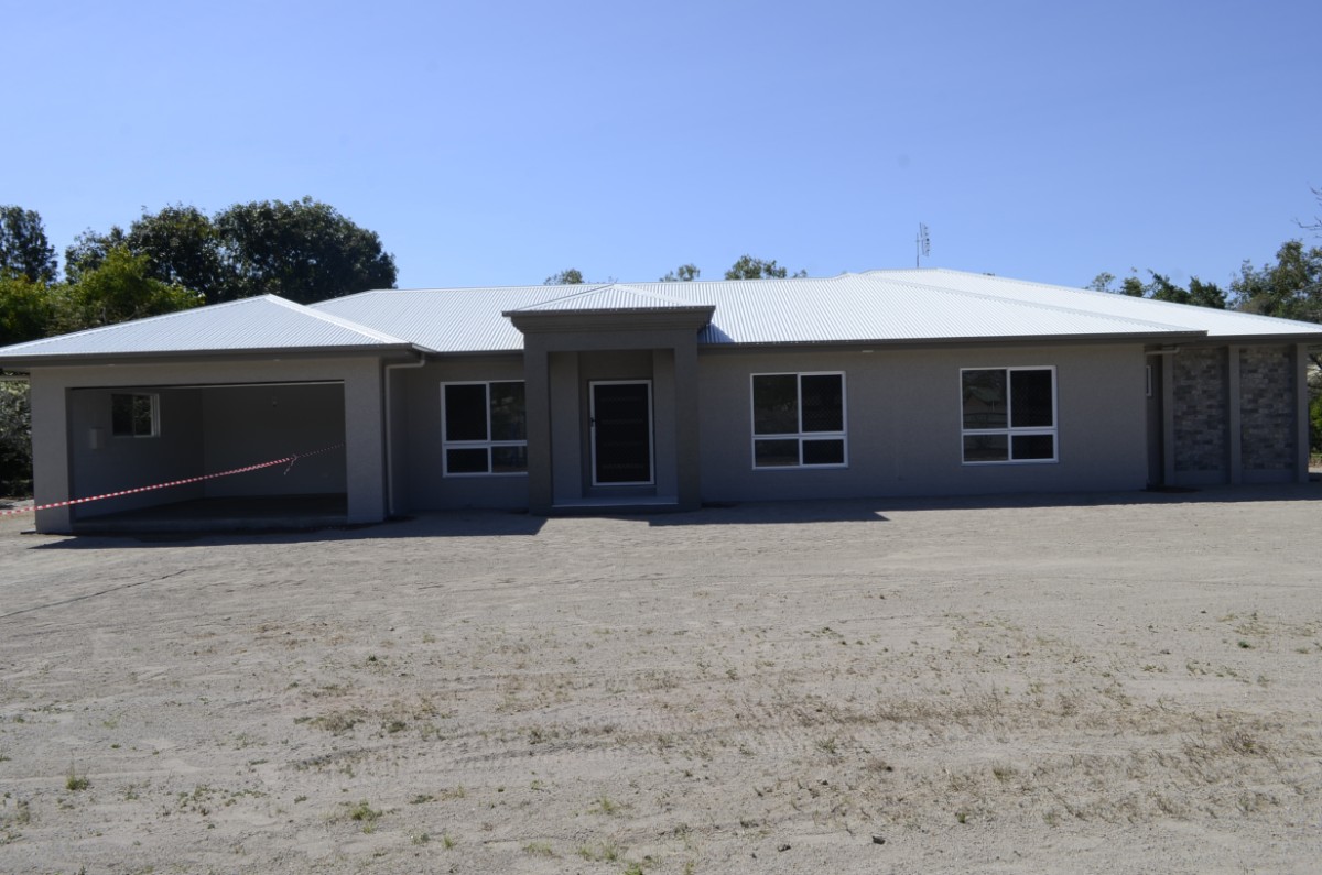 Townsville Builder Black River